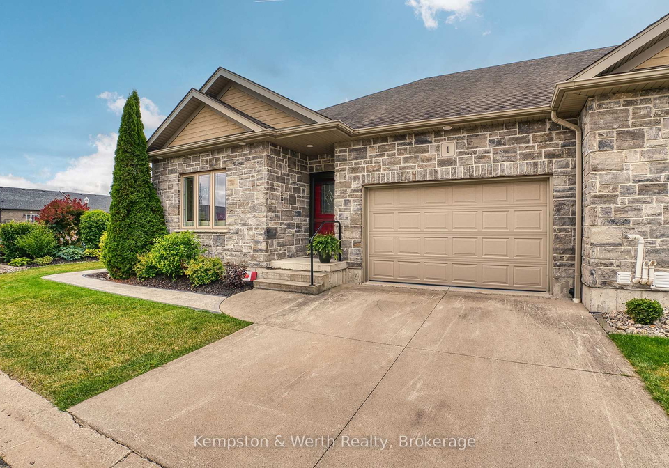 855-wallace-avenue-n-north-perth-ontario-x13598638