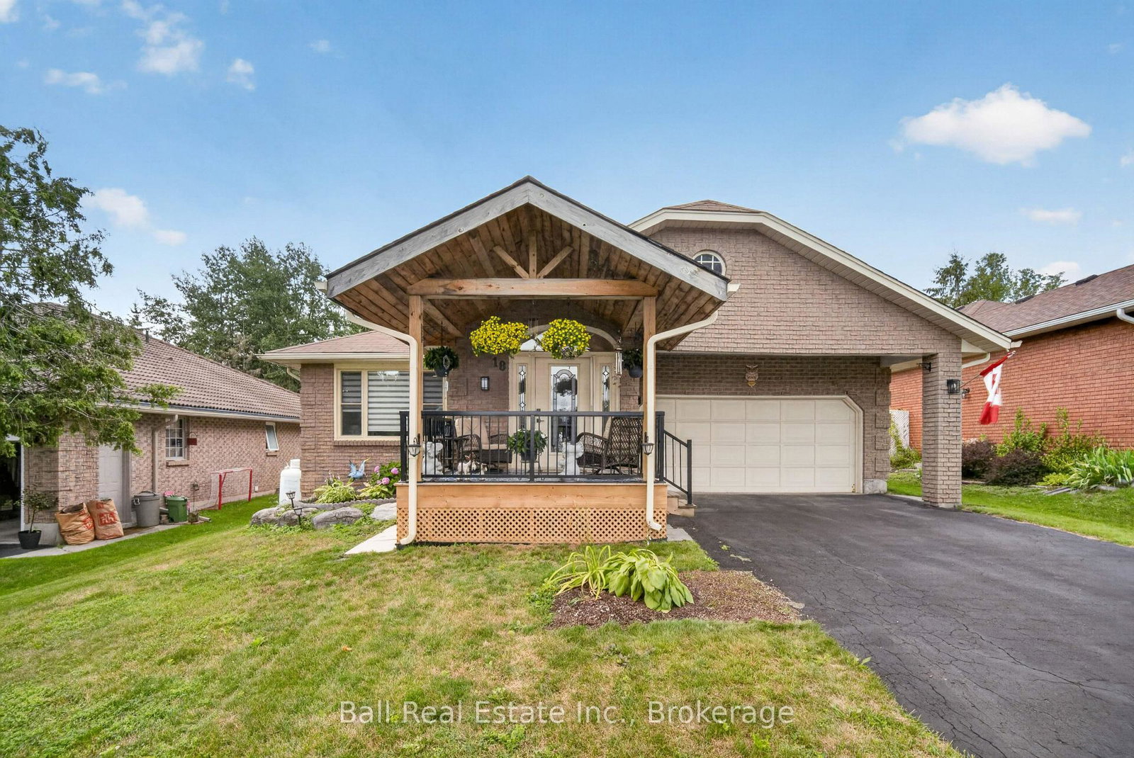18-russell-hill-road-kawartha-lakes-ontario-x13598664