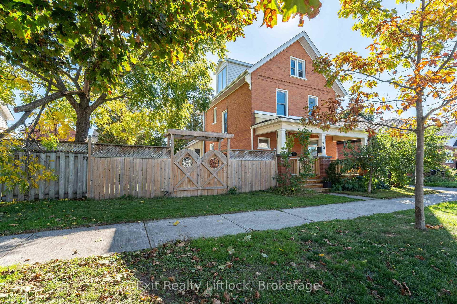 251-prince-street-peterborough-ontario-x13598754