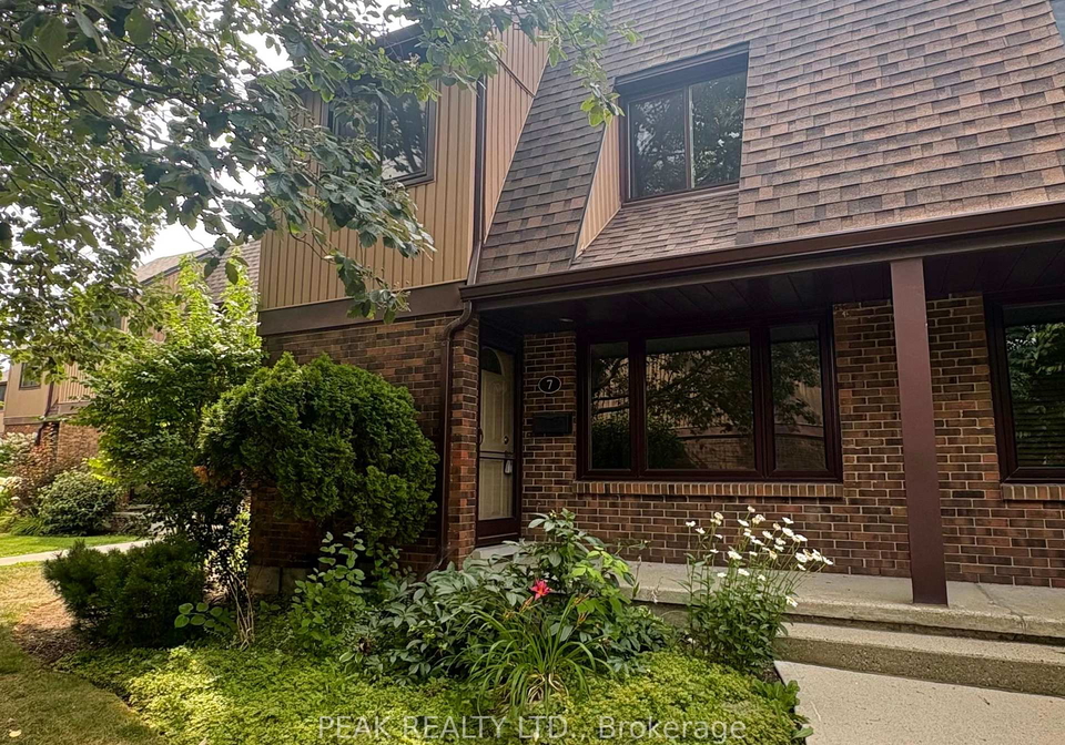279-sandowne-drive-waterloo-ontario-x13598772