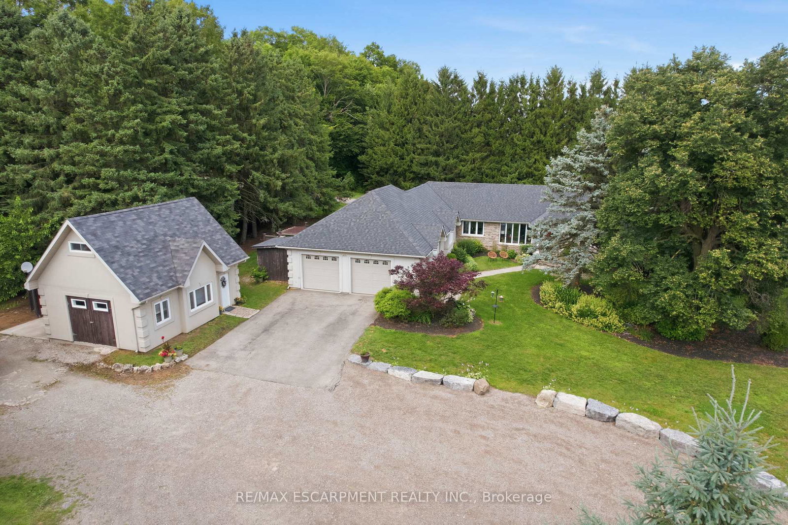 19-concession-5-e-hamilton-ontario-x13598914