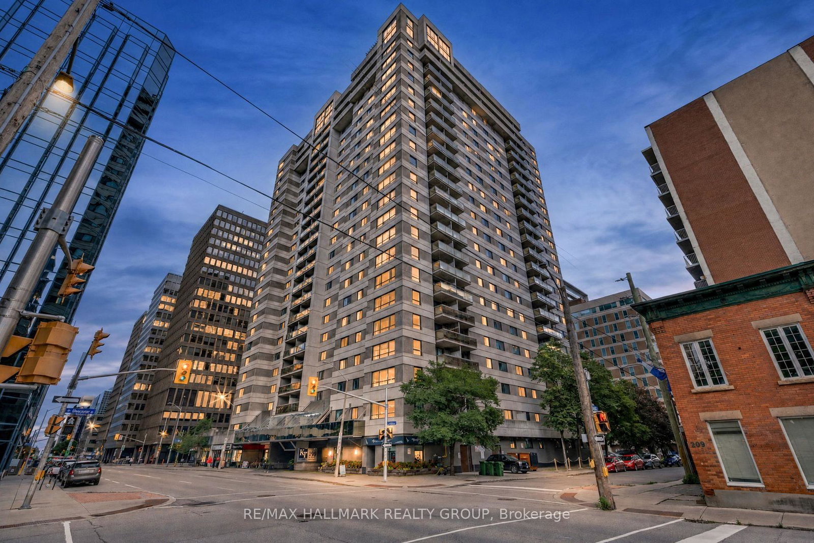 199-kent-street-ottawa-ontario-x13598924
