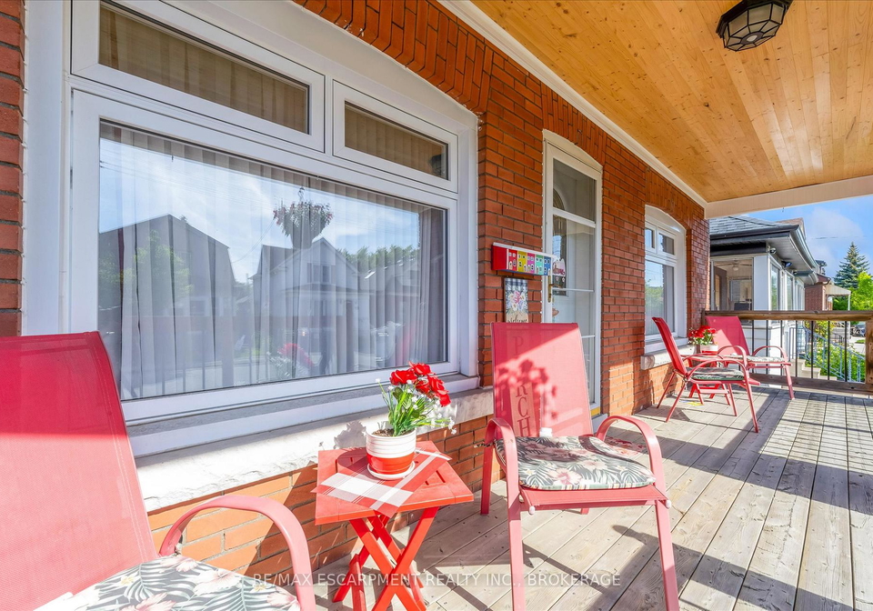 121-edgemont-street-n-hamilton-ontario-x13599054
