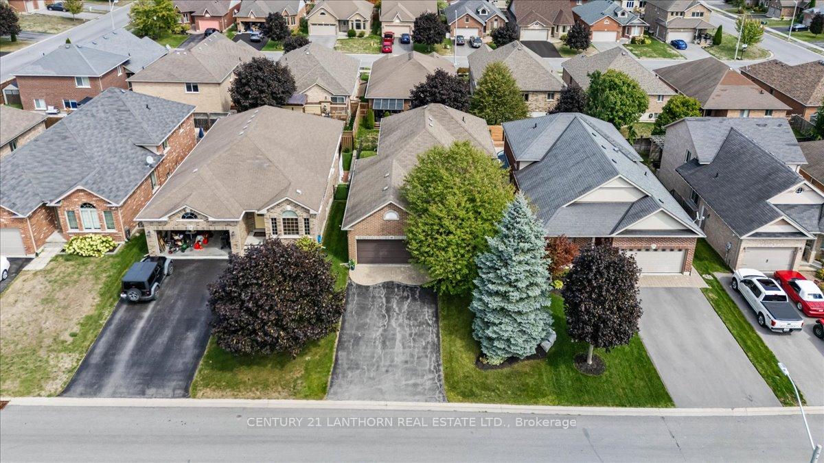 18-mcdougall-drive-belleville-ontario-x13599296
