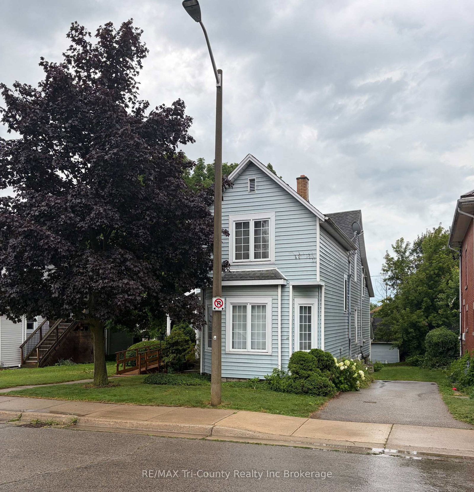 53-brock-street-w-tillsonburg-ontario-x13599362
