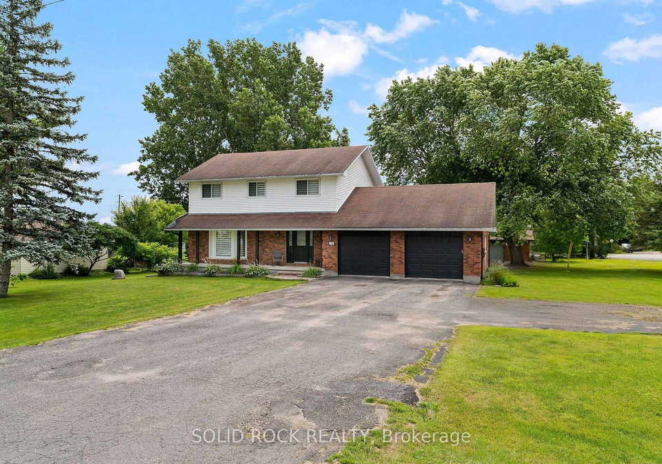 708-mckenzie-avenue-mcnabbraeside-ontario-x13599456