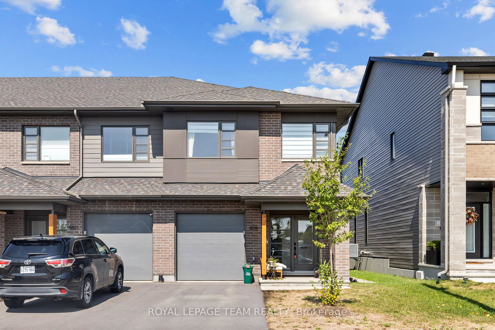978-acoustic-way-ottawa-ontario-x13599484
