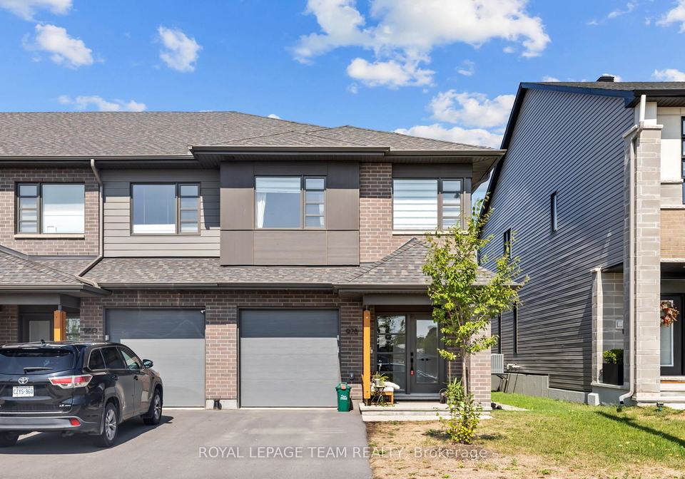 978-acoustic-way-ottawa-ontario-x13599484