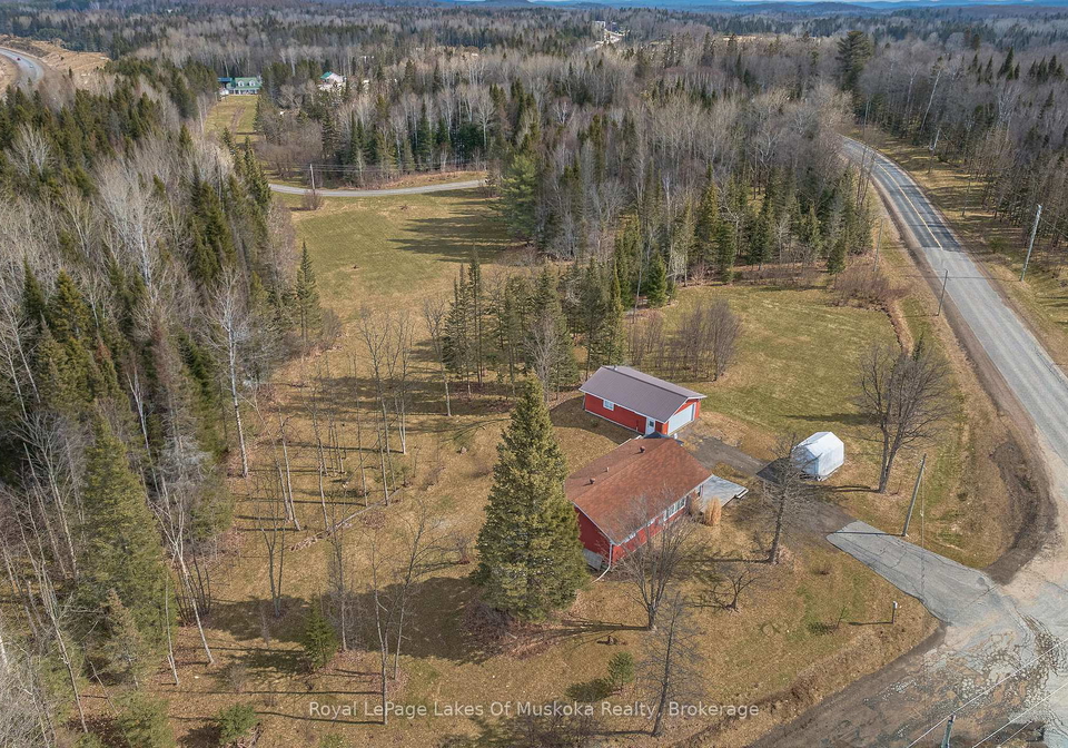 1-christopher-lane-armour-ontario-x13599640