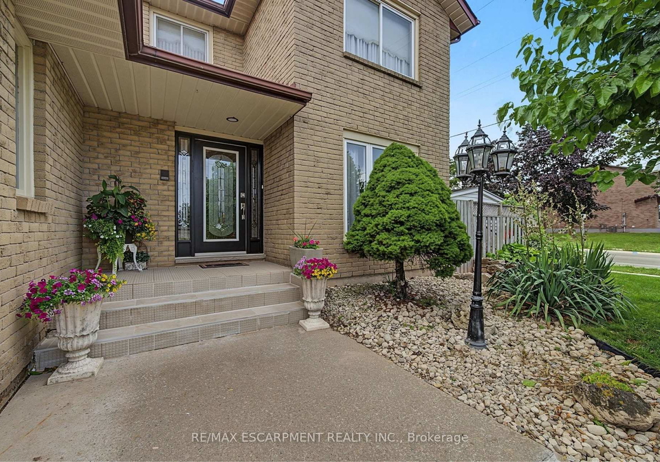 2-cresthaven-drive-hamilton-ontario-x13599684