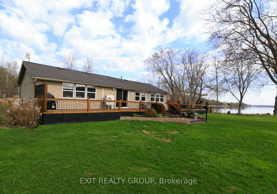 21-prior-lane-quinte-west-ontario-x13599750