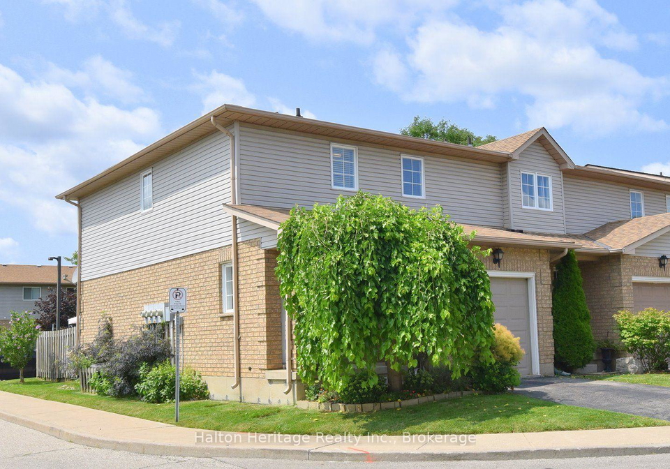 12-whitedeer-road-hamilton-ontario-x13599830