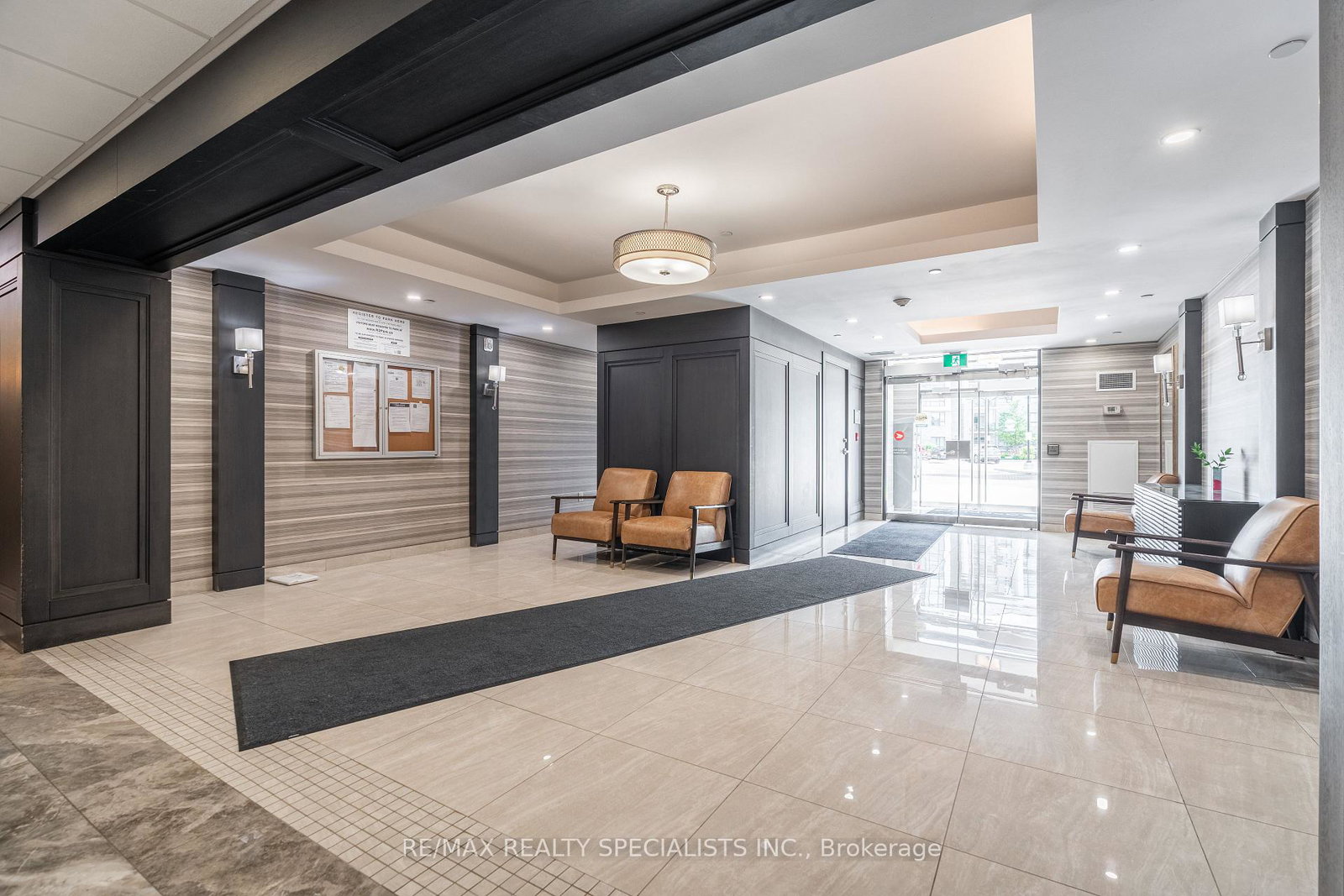 125-shoreview-place-hamilton-ontario-x13599952