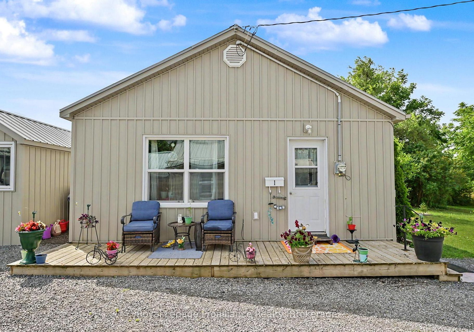 1-1a-3-3a-ramsay-avenue-quinte-west-ontario-x13600022