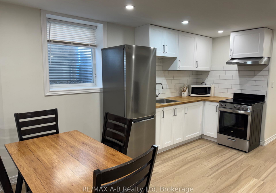 1522-caen-avenue-woodstock-ontario-x13600114