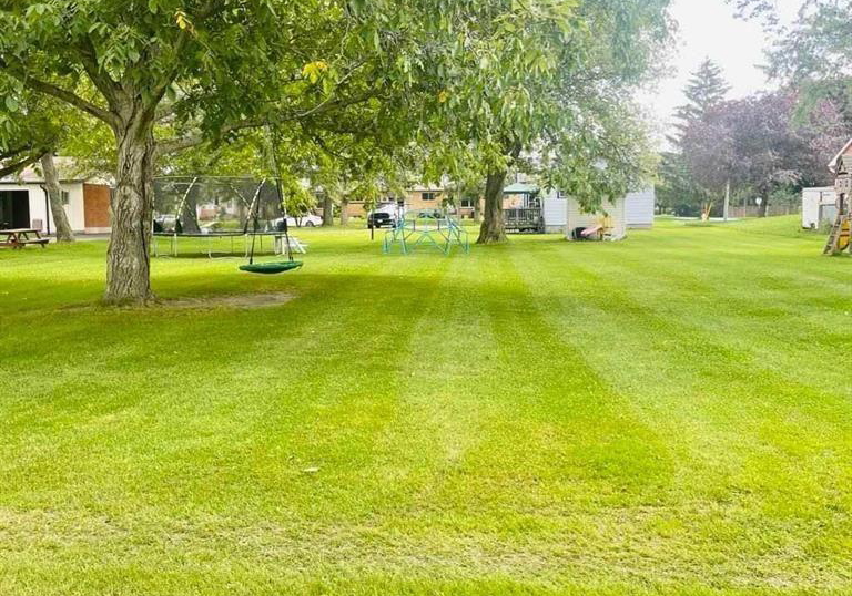 34-eureka-street-lambton-shores-ontario-x13600142