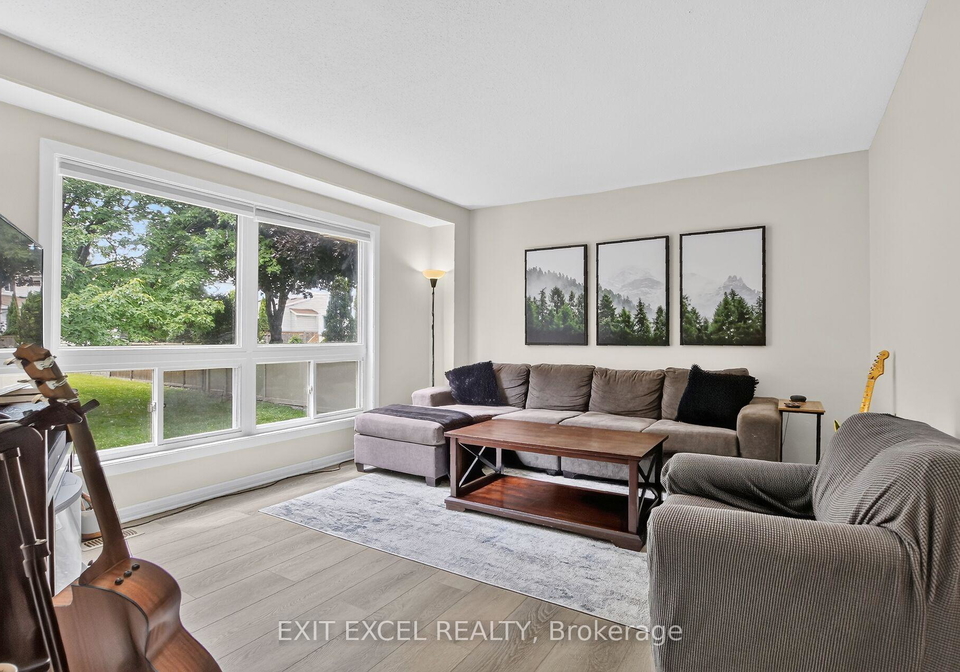 34a-forester-crescent-ottawa-ontario-x13600162