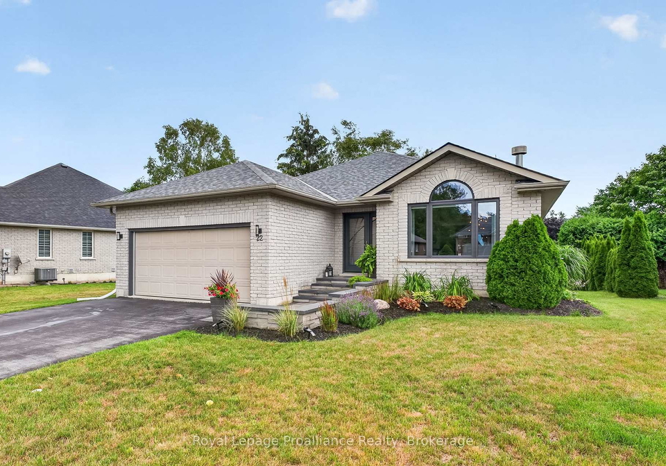 22-iroquois-avenue-brighton-ontario-x13600182