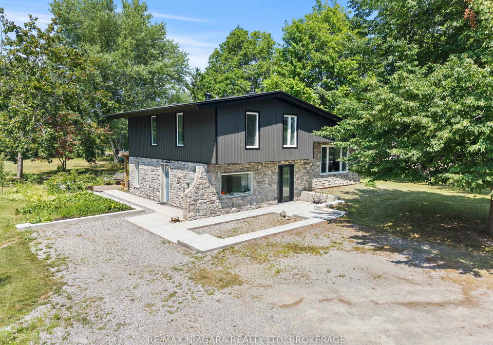 1546-nigh-road-fort-erie-ontario-x13600228