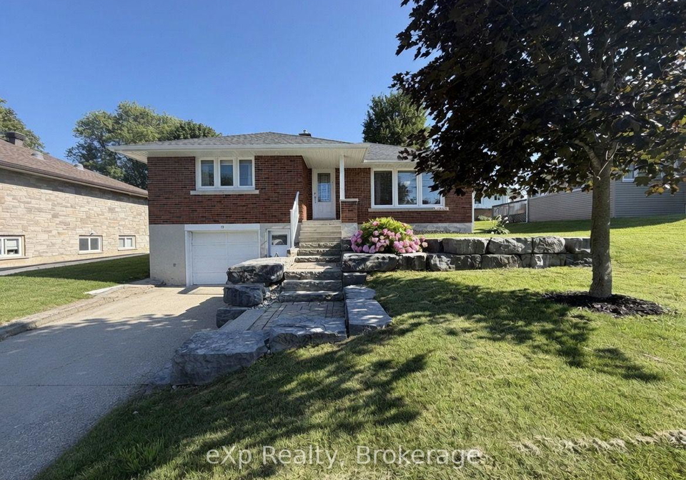 13-browns-avenue-brockton-ontario-x13600244