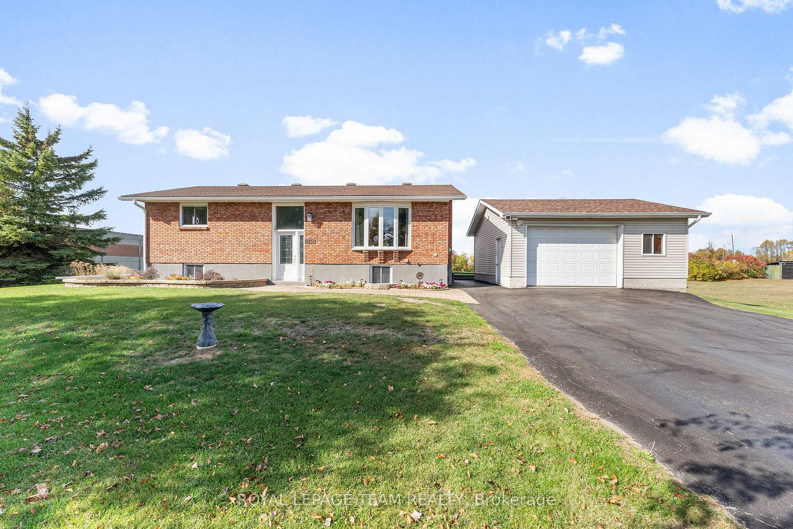 1059-flynn-avenue-ottawa-ontario-x13600604