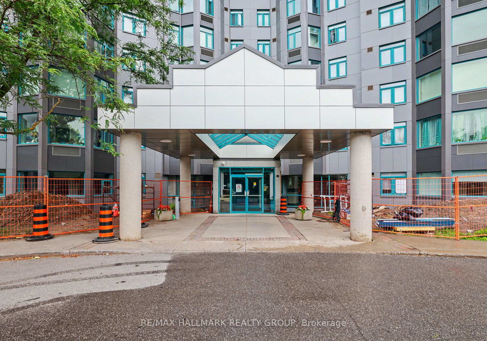 1025-grenon-avenue-ottawa-ontario-x13600614
