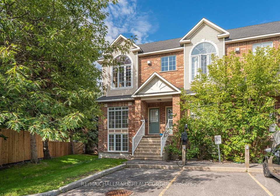 142-gatestone-private-ottawa-ontario-x13600642