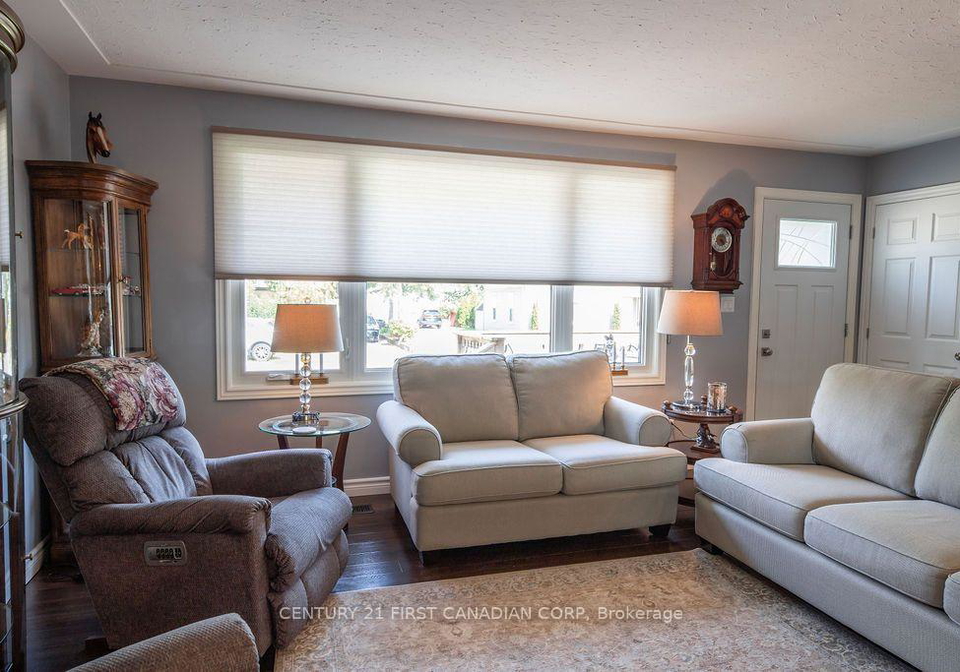 252-rapley-street-strathroy-caradoc-ontario-x13600782
