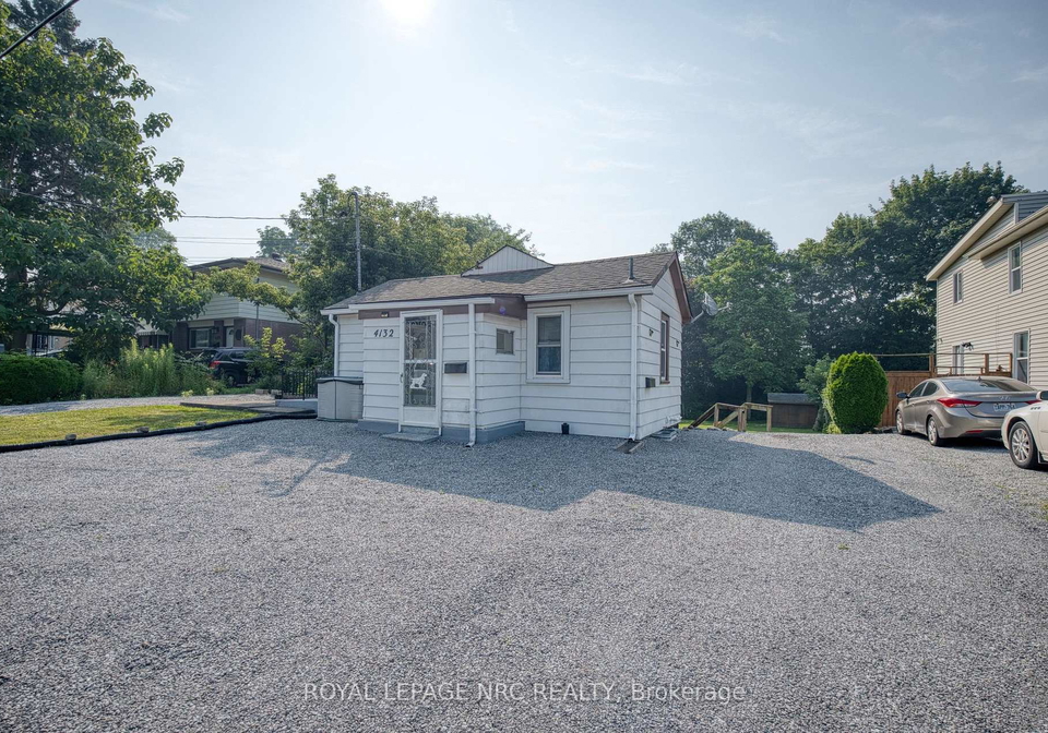 4132-chippawa-parkway-niagara-falls-ontario-x13600802