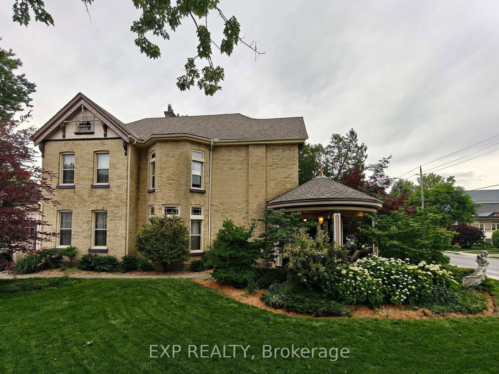 307-ridout-street-s-london-south-ontario-x13600920