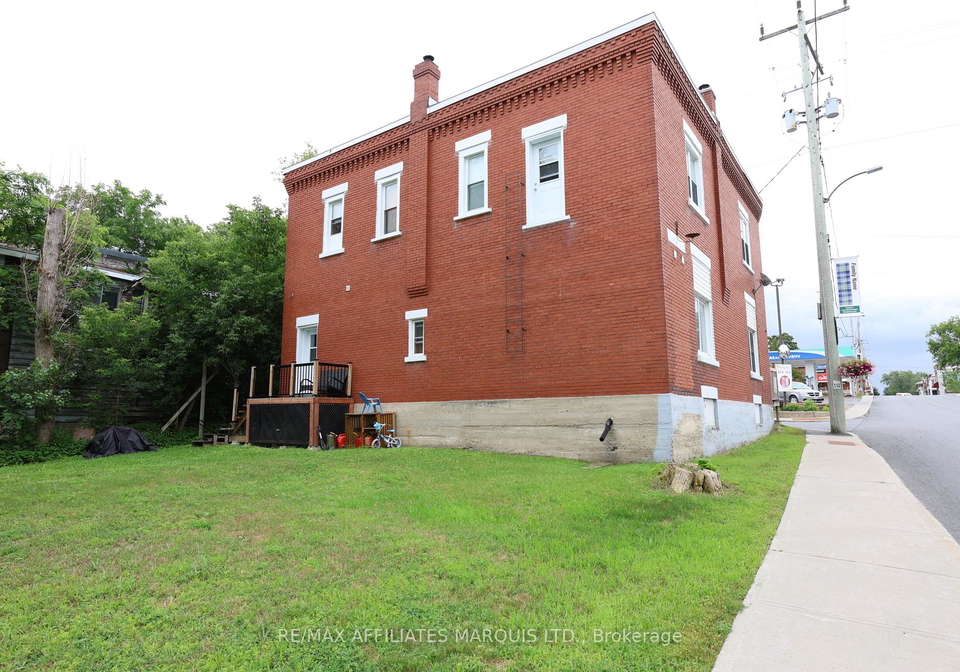 1-mechanic-street-e-north-glengarry-ontario-x13600930