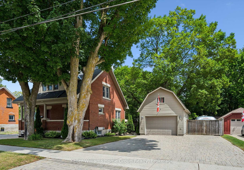 330-angus-street-centre-wellington-ontario-x13600958