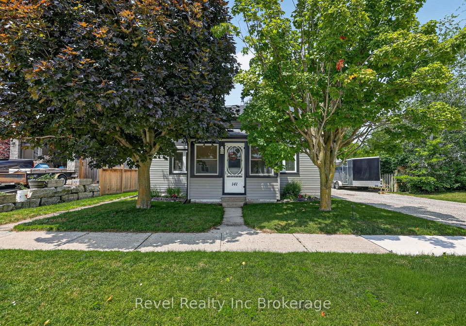 141-carnegie-street-ingersoll-ontario-x13600992