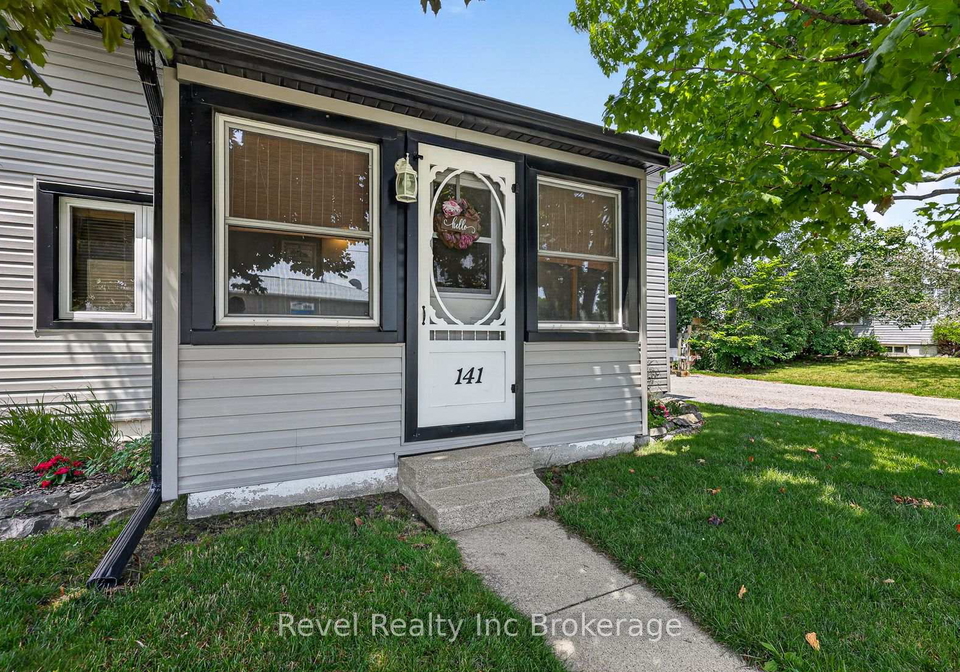 141-carnegie-street-ingersoll-ontario-x13600992