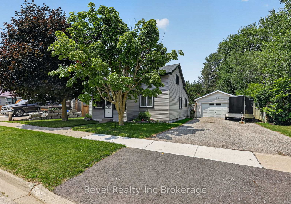 141-carnegie-street-ingersoll-ontario-x13600992