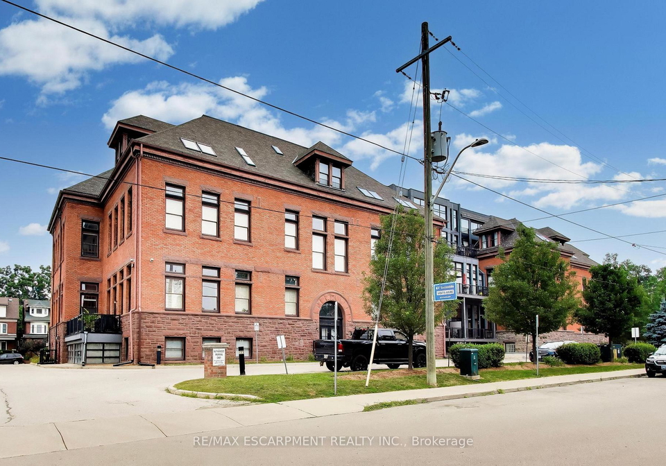 200-stinson-street-hamilton-ontario-x13601034