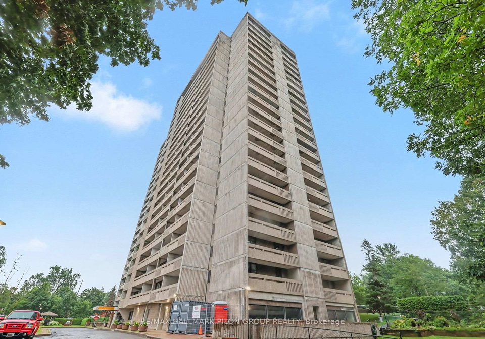 415-greenview-avenue-ottawa-ontario-x13601164