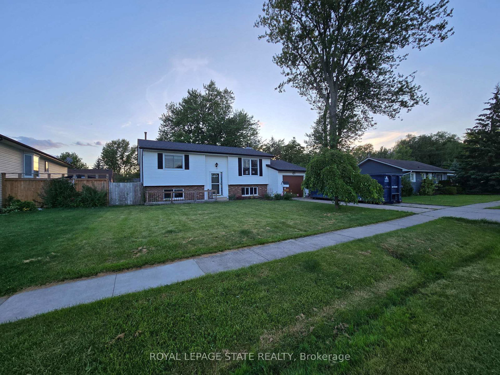 697-ferndale-avenue-fort-erie-ontario-x13601236