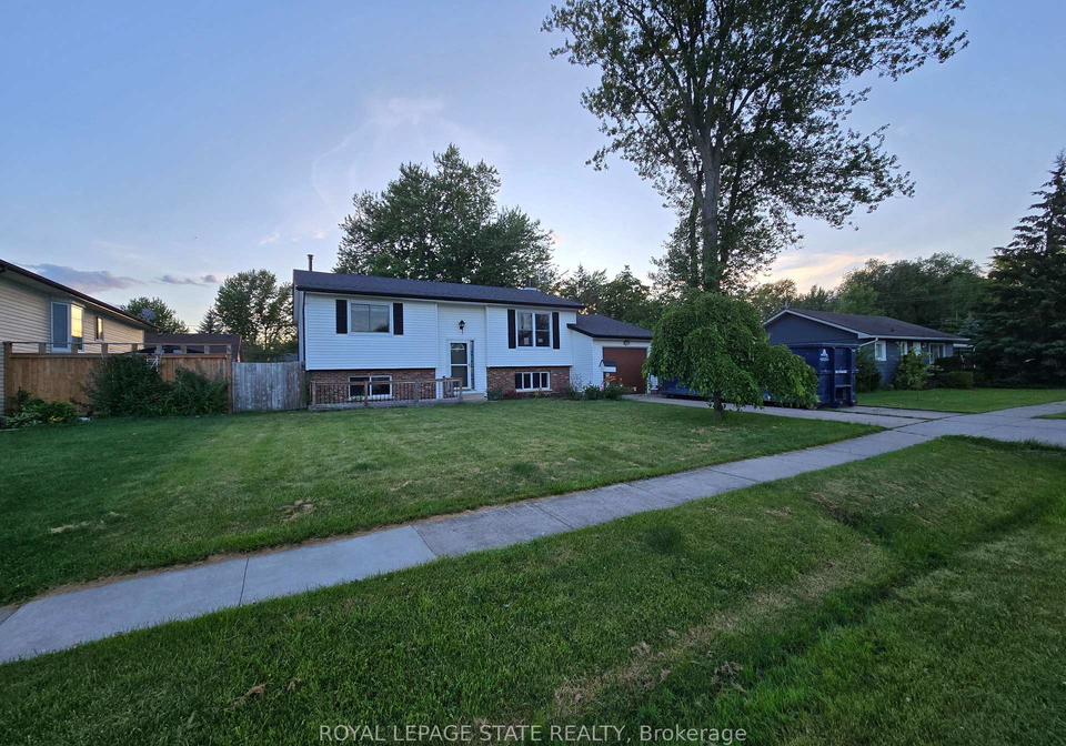 697-ferndale-avenue-fort-erie-ontario-x13601236