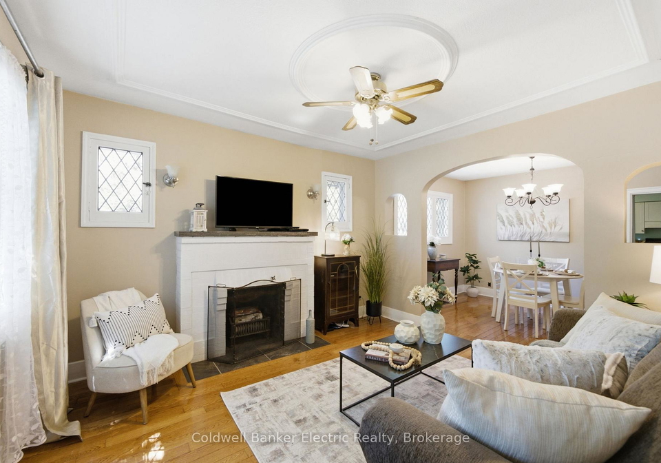 1228-kenneth-avenue-peterborough-ontario-x13601330