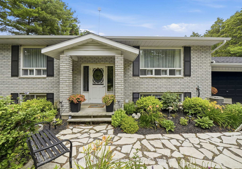 384-carson-road-centre-hastings-ontario-x13601440