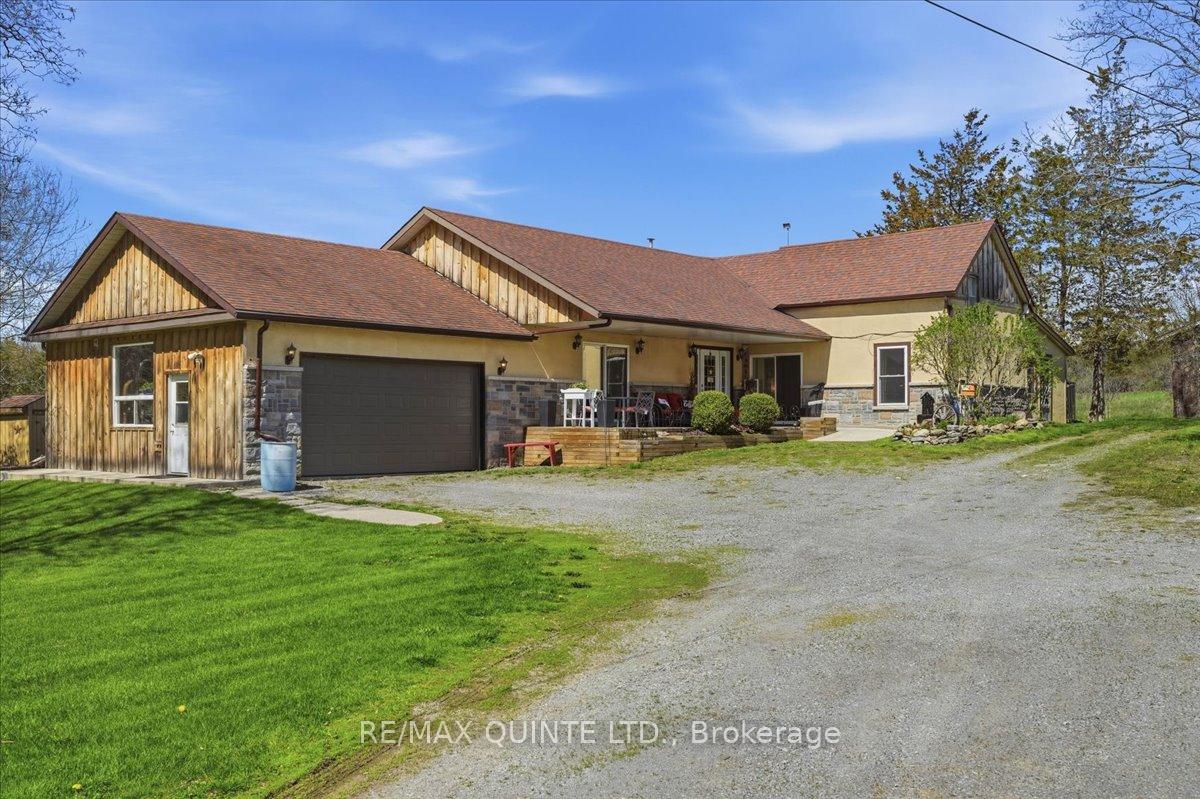 1686-county-road-13-prince-edward-county-ontario-x13601470