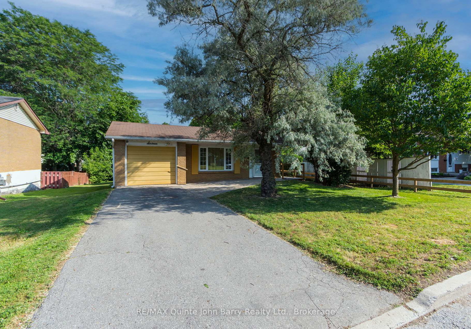 16-austin-street-quinte-west-ontario-x13601506