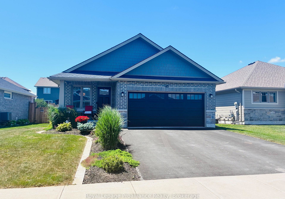 48-mercedes-drive-belleville-ontario-x13601692