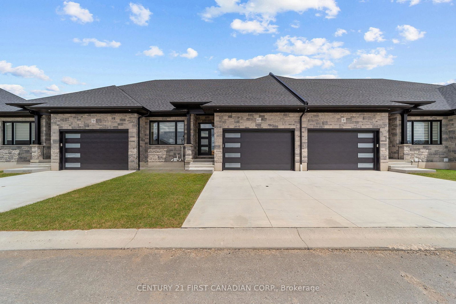 32-postma-street-north-middlesex-ontario-x13601694
