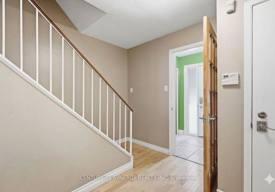417-sandhamn-private-ottawa-ontario-x13601792