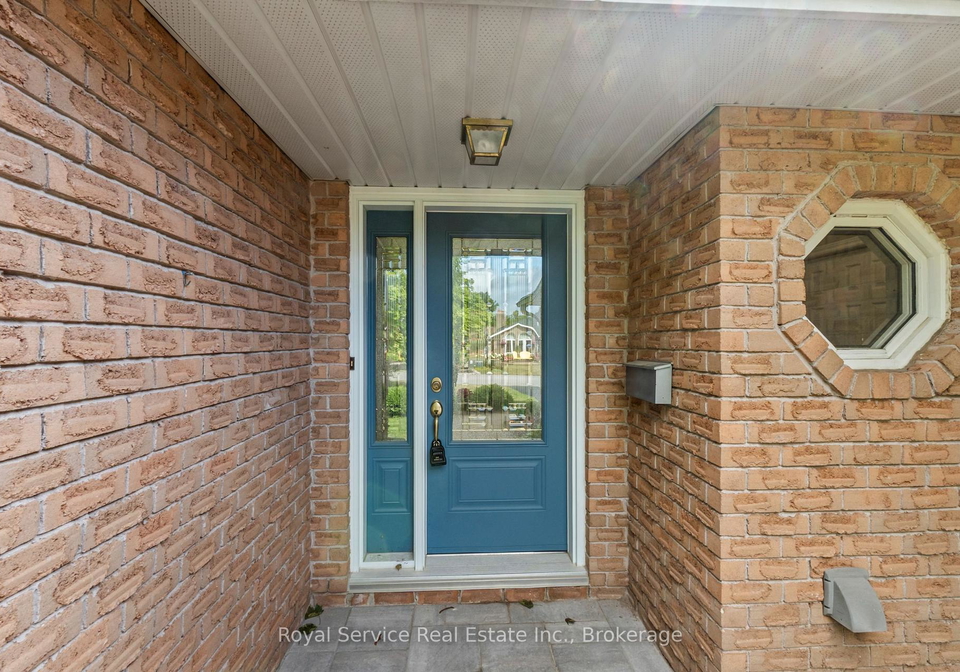 33-russell-hill-road-kawartha-lakes-ontario-x13602218