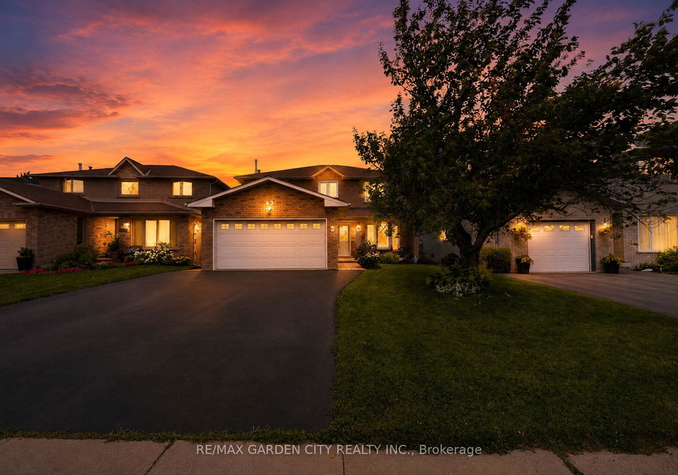 43-bonaparte-way-hamilton-ontario-x13602540