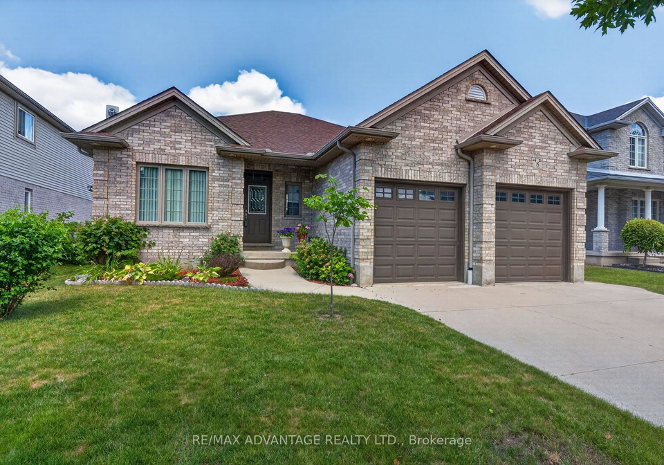 8-willard-crescent-middlesex-centre-ontario-x13602794
