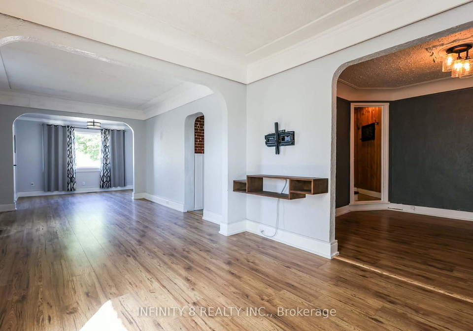 4-alpine-street-e-st-catharines-ontario-x13602830